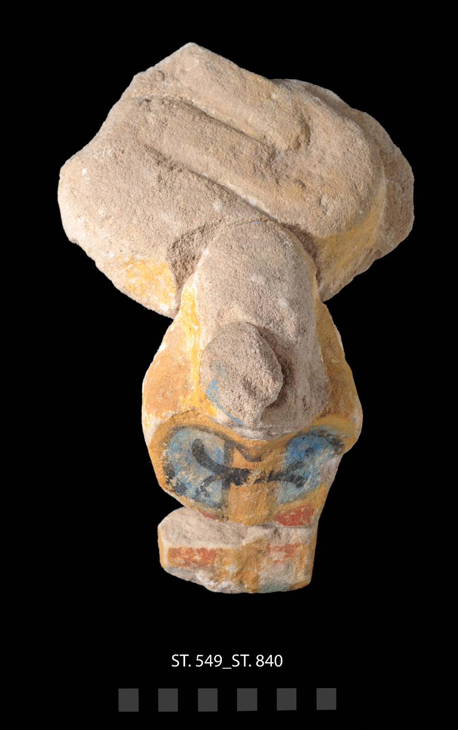Ureus of the sphinx, restored by project participants, photo by A. Kamińska